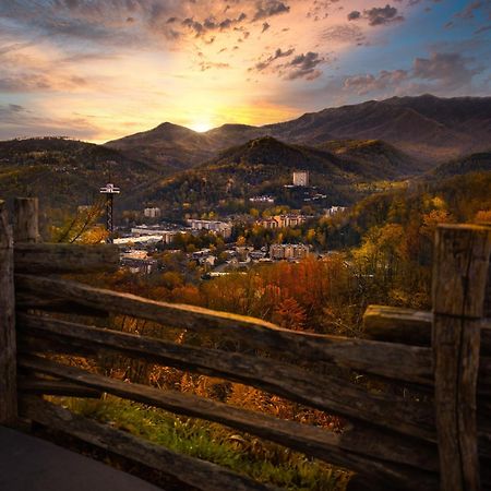 A Happy Cottage- Get 951 Worth Of Free Area Attraction Tickets For Each Paid Day! Pigeon Forge Zewnętrze zdjęcie
